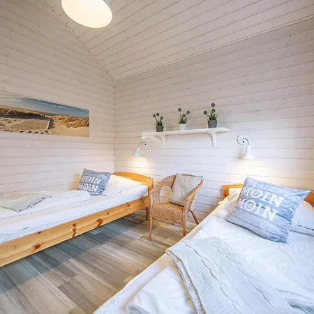 Nice Home In Krems Iiwarderbrueck With Sauna *