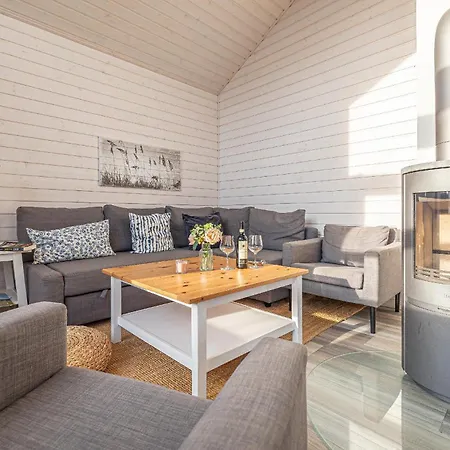 Nice Home In Krems Iiwarderbrueck With Sauna Gols