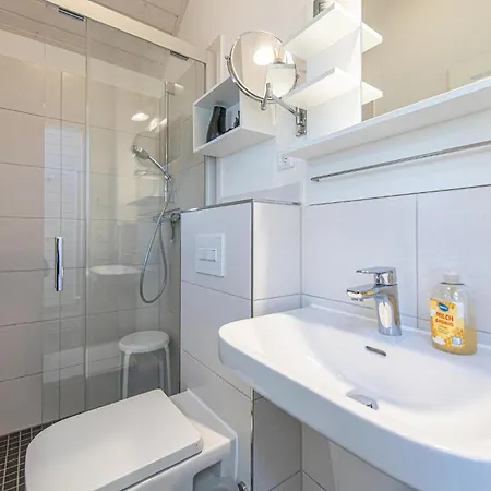 Casa vacanze Nice Home In Krems Iiwarderbrueck With Sauna Gols