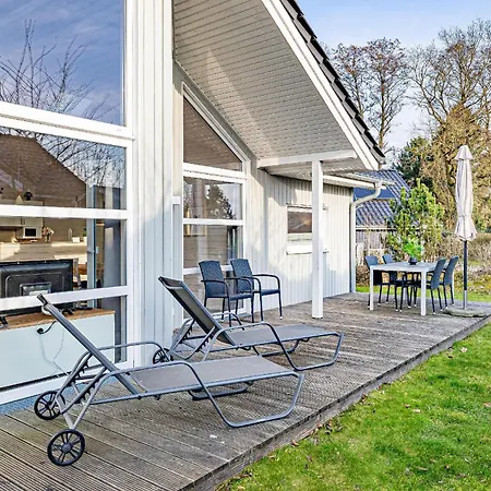 Nice Home In Krems Iiwarderbrueck With Sauna Gols
